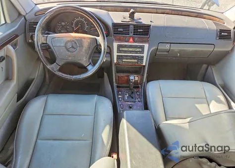 1997 Mercedes-Benz C 280 z USA, uszkodzony, nr VIN WDBHA28E3VF475124